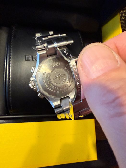 Breitling Hercules A39363 оригинален кутии и документи в топ състояние