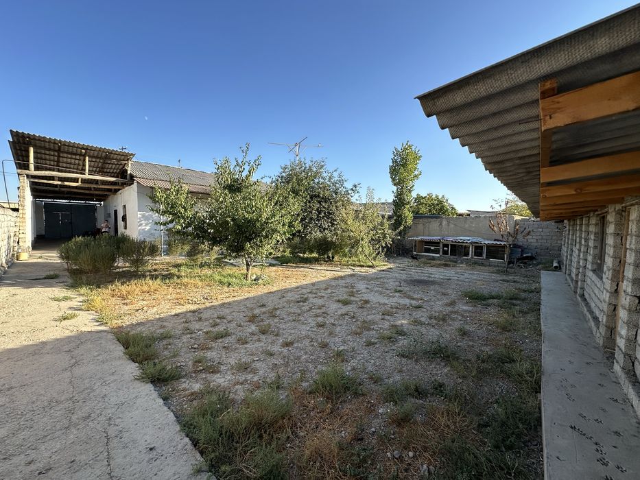 Бектемир 5 соток 5 комнат о-р РОВД