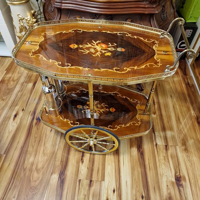 Барокови комоди внос от Италия