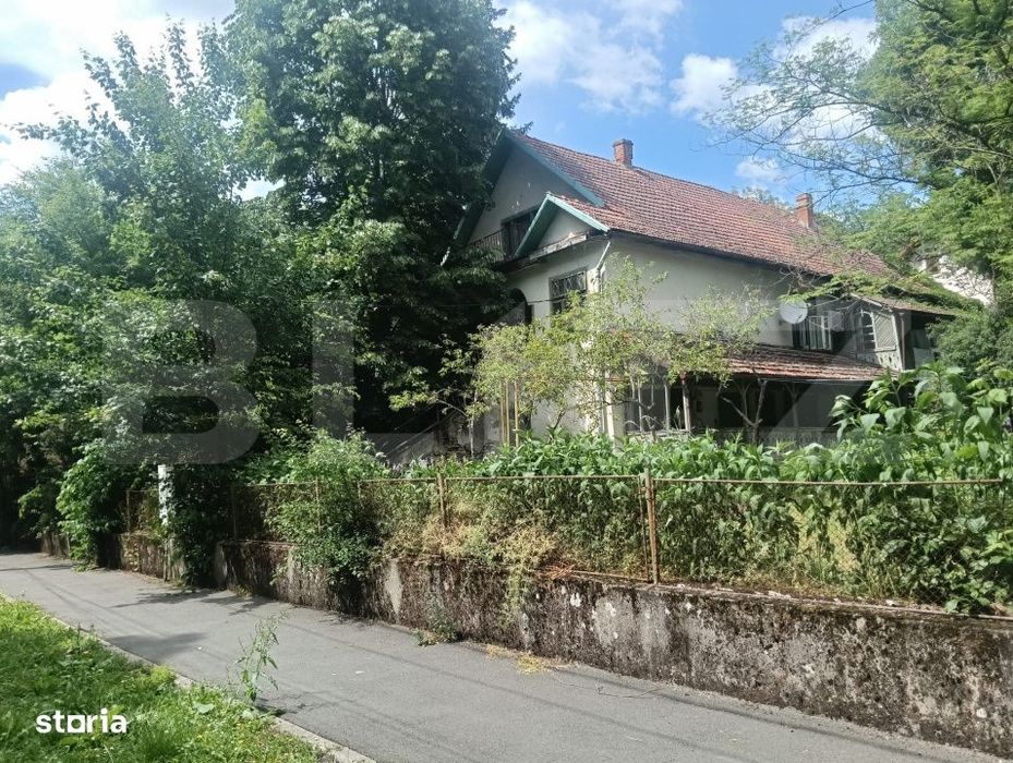 Casa de vanzare, 460 mp, 17 camere, zona Buzias