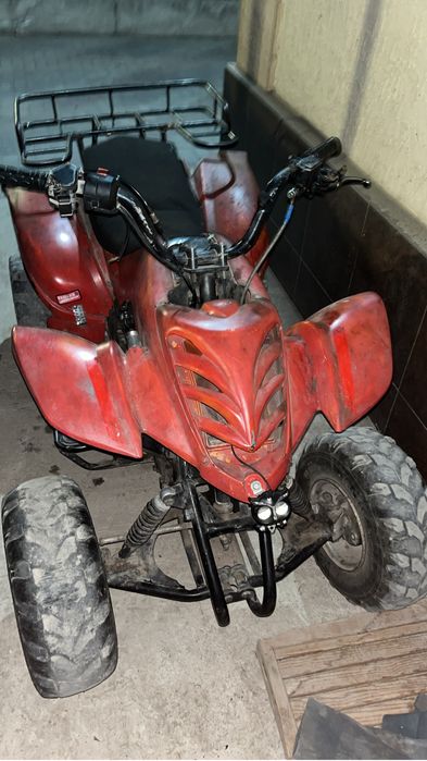 Квадрацикл  не на ходу искры нету вариатор