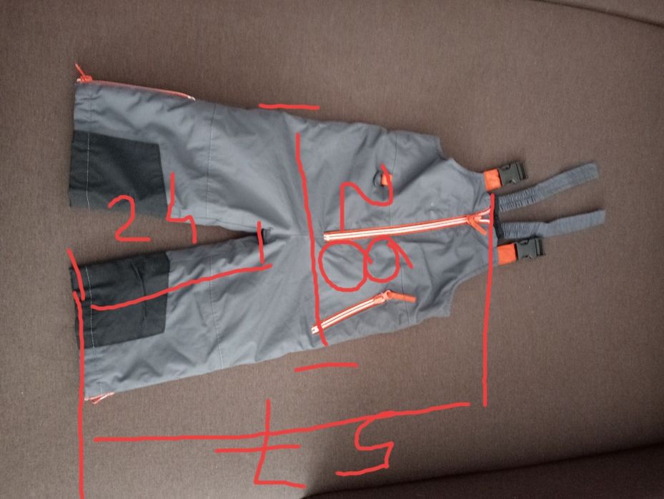 Costum fâș, stare foarte buna