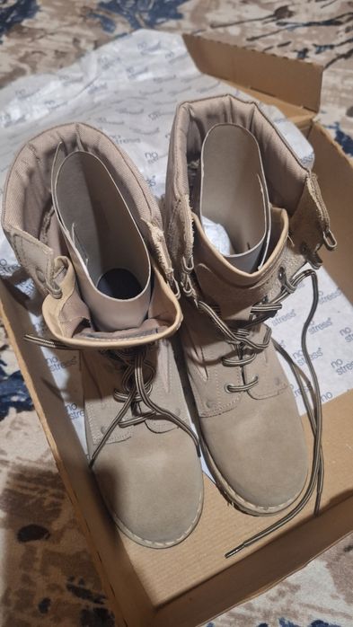 Bocanci militari vara