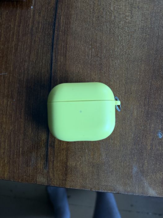 Airpods 2, с коробкой, оригинал торг,