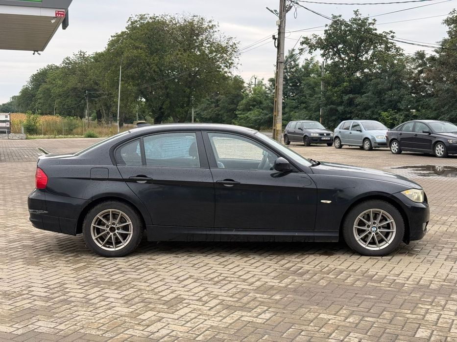 Vand bmw 320d Xdrive 2010