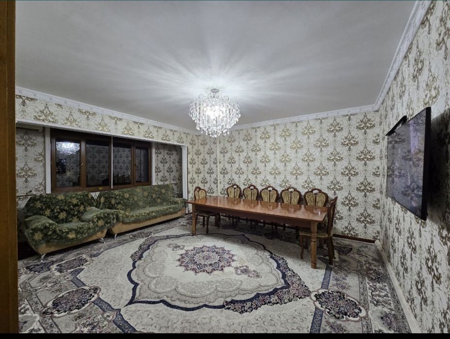 Yunusobod 7 kvartal 1 linya 4/3/4 uy Mebil texnikasi bn ipoteka