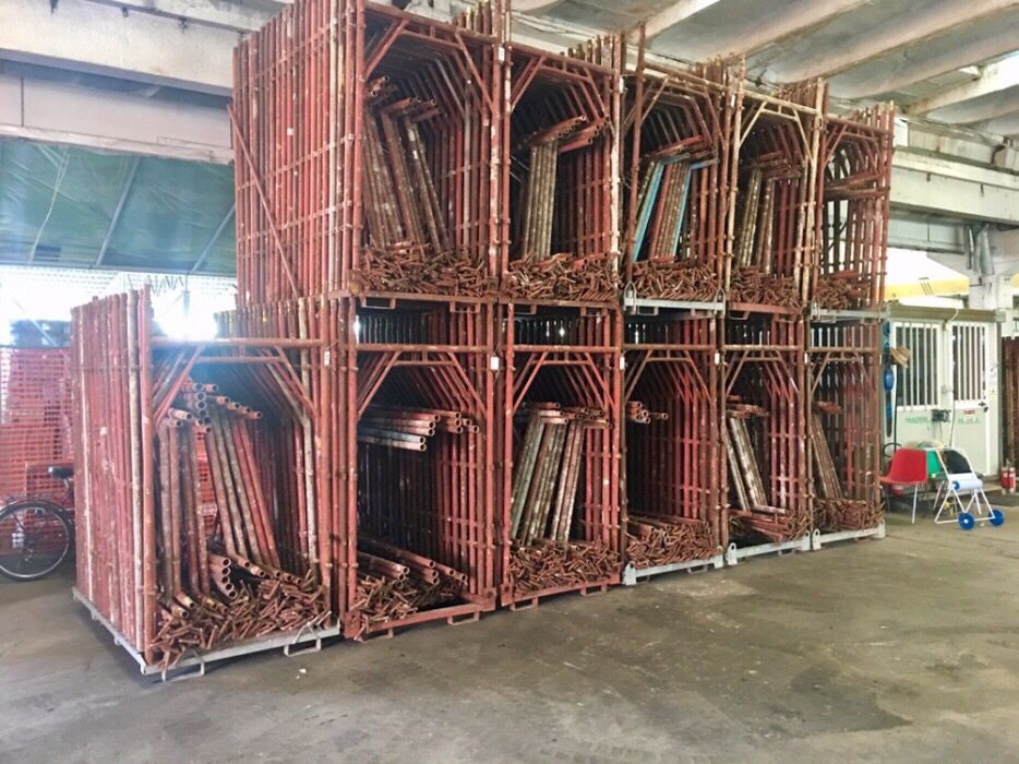 Schela metalica Dalmine cu podina, Con Vest