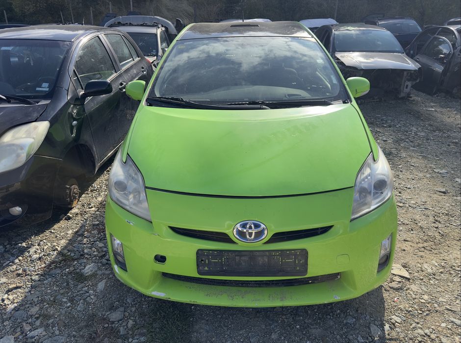 Toyota Prius Тойота Приус  1.8 hybrid 2011г На Части!