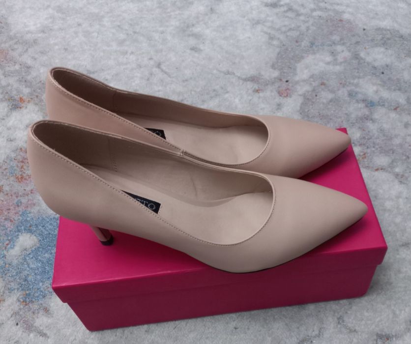 Продам женскиетуфли