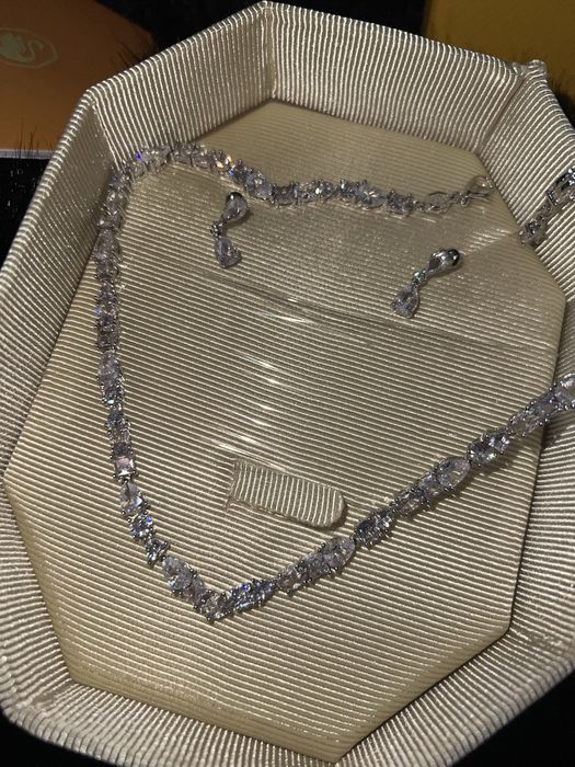 Swarovski Mesmera set