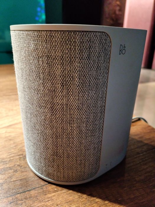 Колонка Blutooth Bang &  Olufsen Beoplay M3