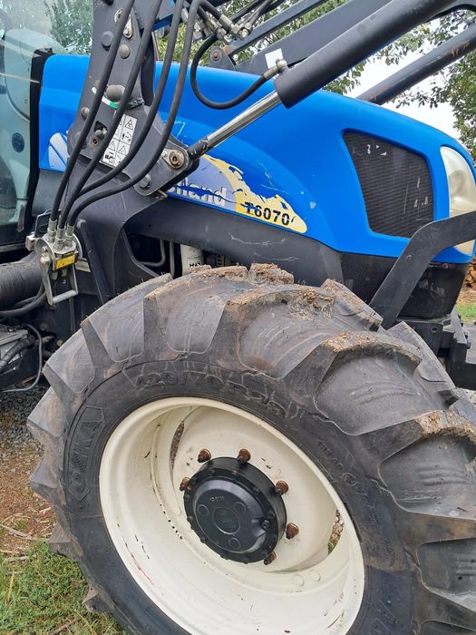 Tractor New Holland T6070