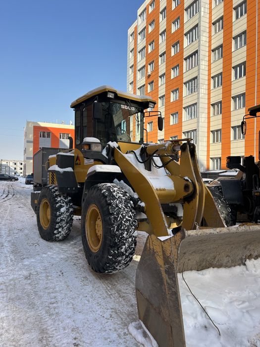 Экскаватор -Погрузчик триводном  3/1