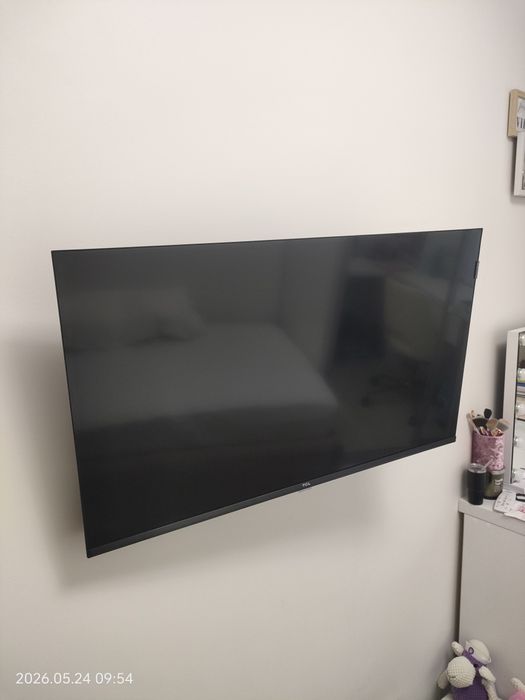 Televizor TCLl 80 CM