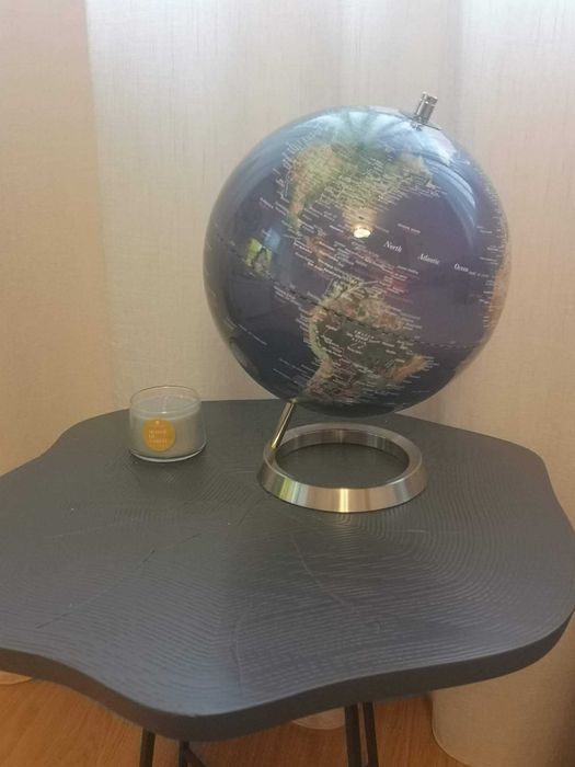 Луксозен глобус 25 см – стилен, образователен, декоративен