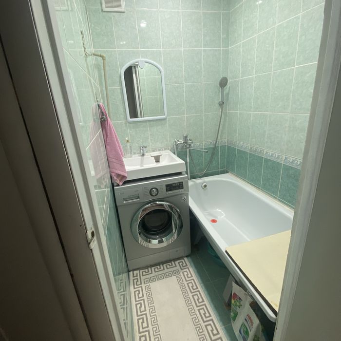 3 бөлмелі үй сатылады.