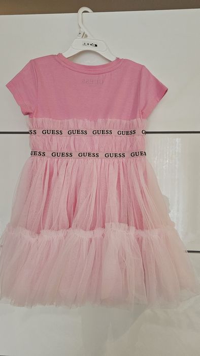 Детска рокля на Guess за момиче на 3 години