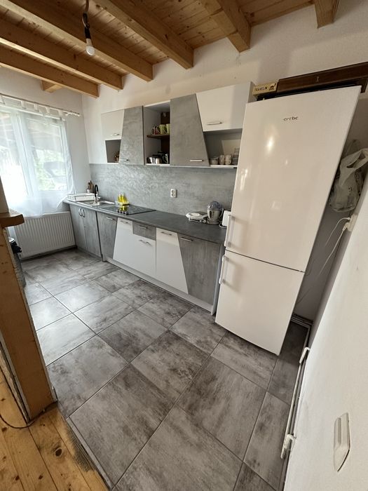 Cabana cu ciubar de vanzare
