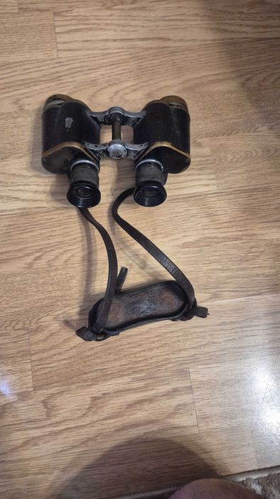 Binoclu militar sovietic 6x30
