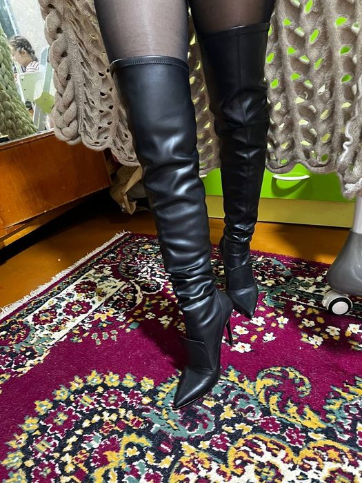 Женские сапоги ,