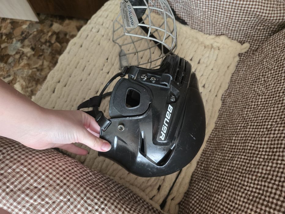 Bauer шлем с регулировкой под объем головы