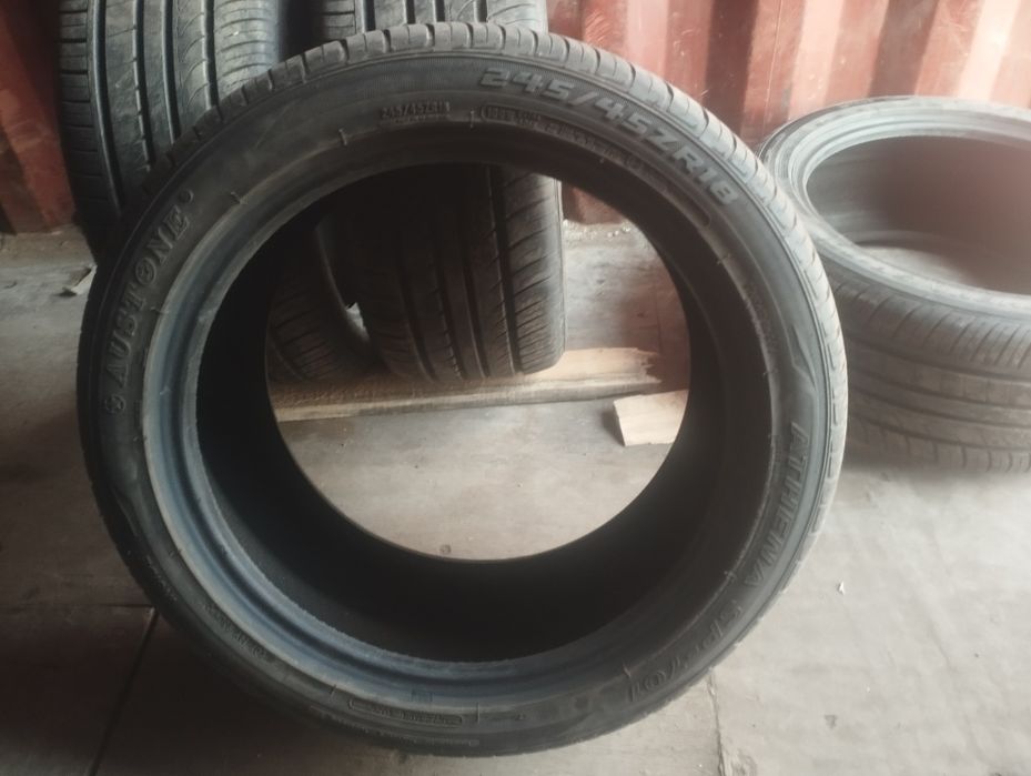 Комплект шин 245/45/18