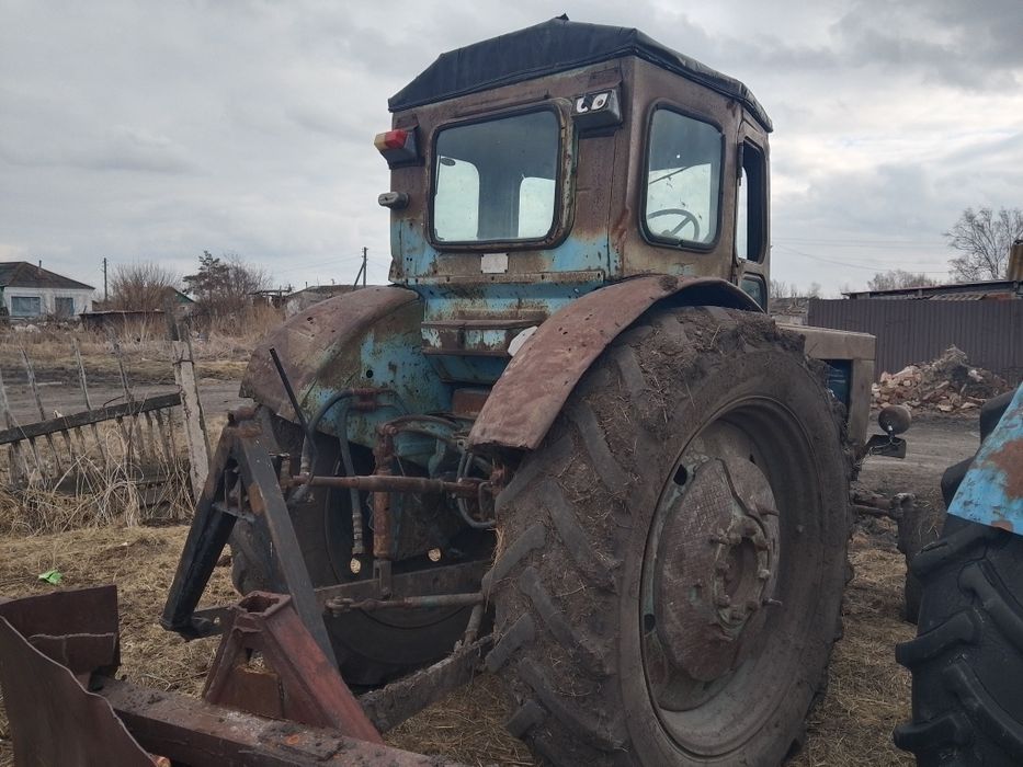 Продам трактора 2 штуки