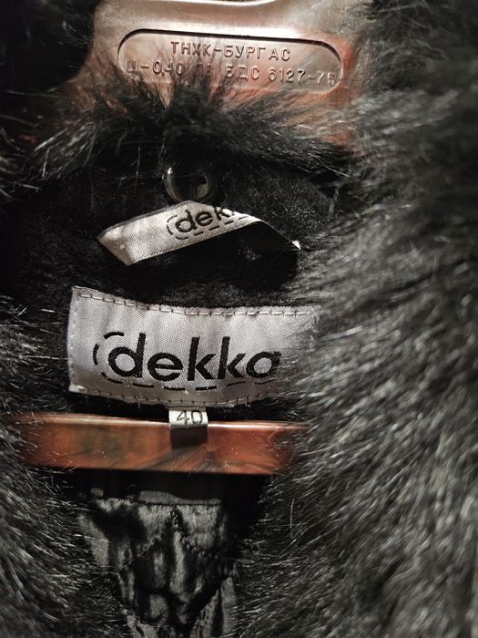 Черно палто дека