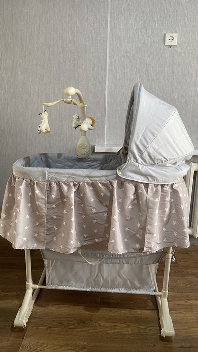 Продам детскую колыбель-кроватку