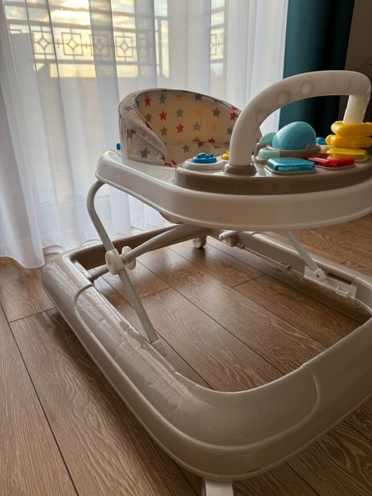 Бебешка проходилка Chipolino