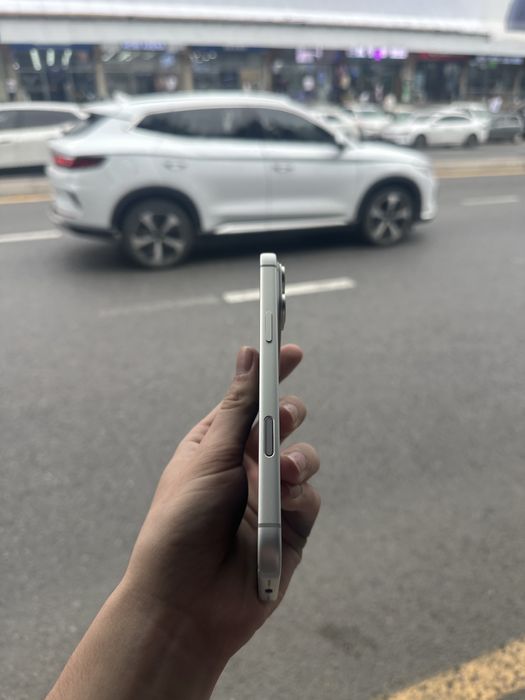 Iphone 17 pro max sotiladi