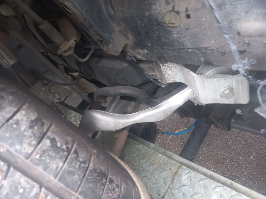 Bmw e90 318 на части БМВ 318 на части