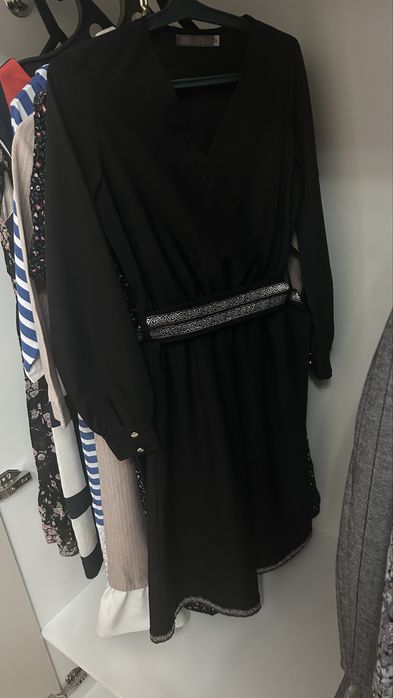 Платья, көйлектер сатылады