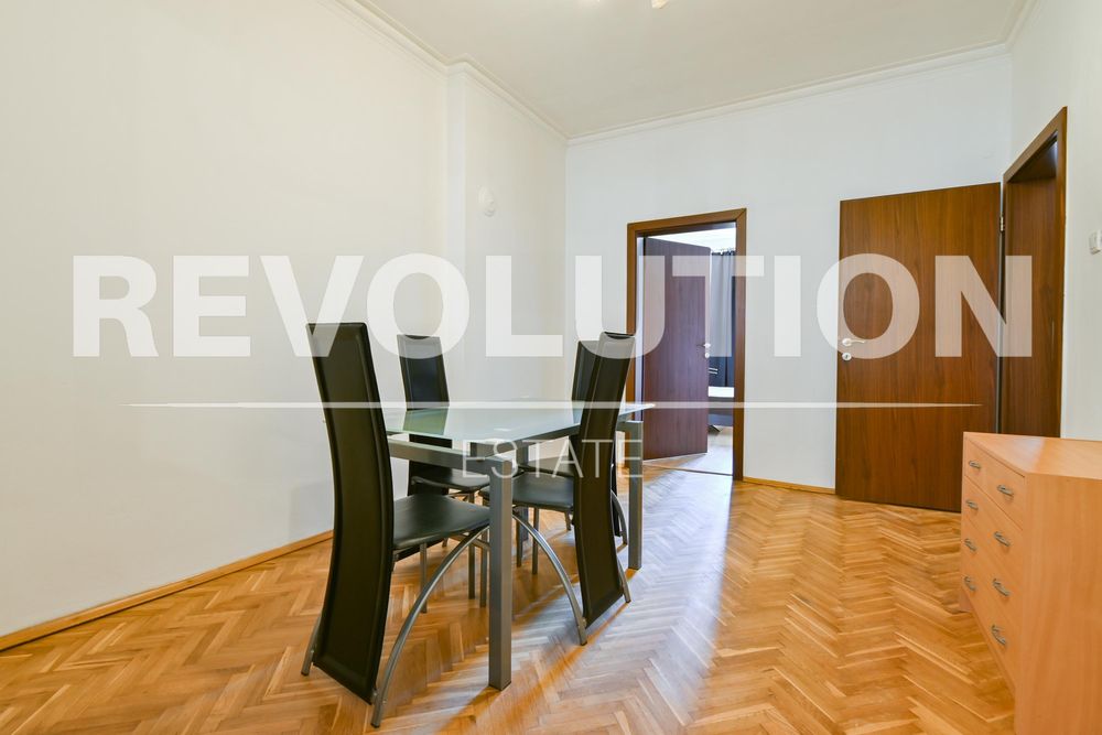 Дава се под наем Двустаен апартамент в София, Център - 78 кв.м за 700 € - Снимка #3