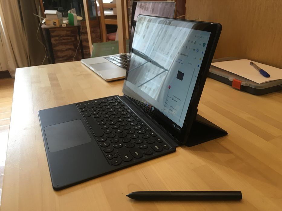 Google Pixel Slate 12.3 m3/8GB/64GB + клавиатура + Pen