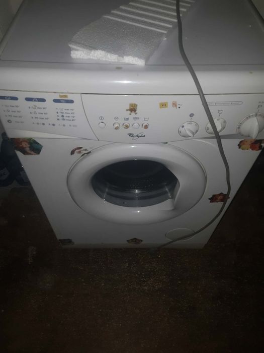 Mașină de splat Whirlpool