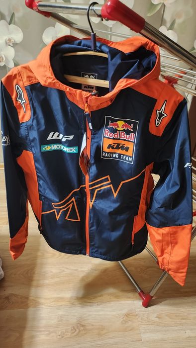 Куртка ветровка RED BULL, новая,оригинал, размер 48-50