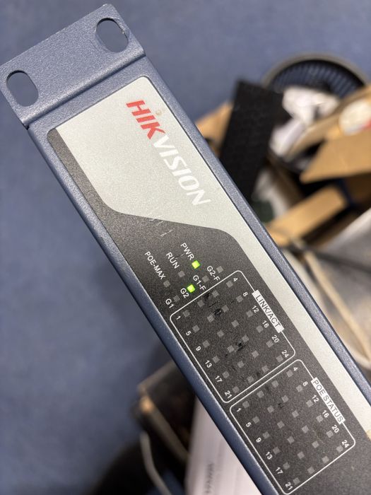 Switch POE Hikvision DS-3E1326P-E