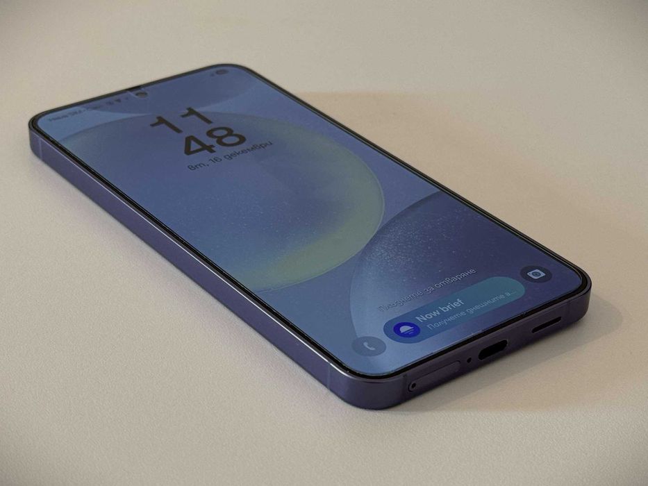 Бартер! Като НОВ! Galaxy S24 256GB Cobalt Violet (Тъмно Лилав)