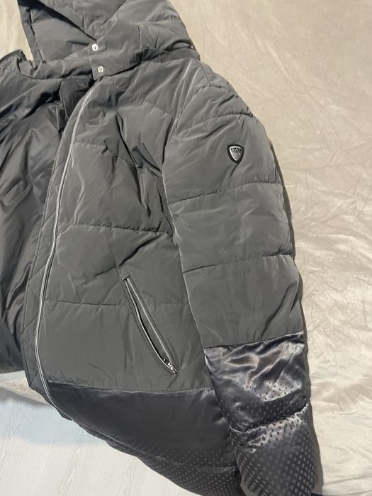 Продам куртку Emporio Armani