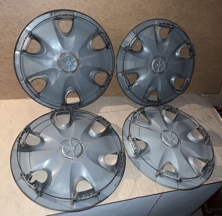 Колпаки R16 bmw e81