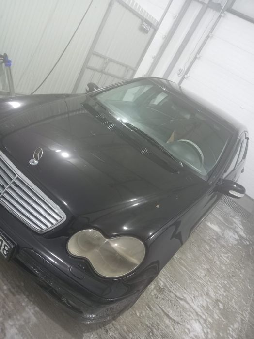 Продам мерседес w203 1.8 АКПП 2001г
