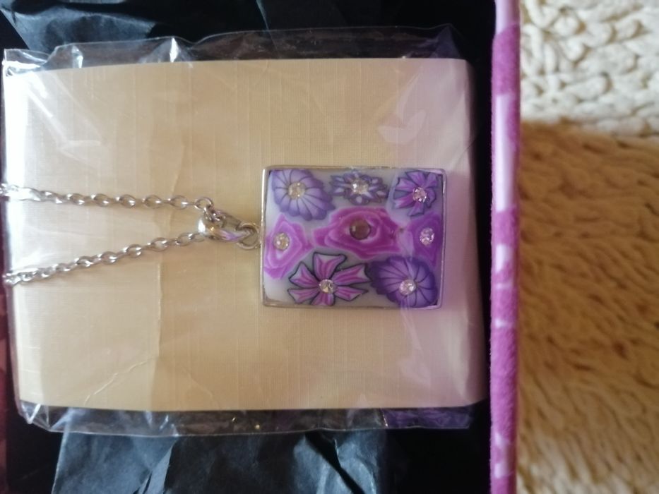 Ново бижу в подафъчна кутия