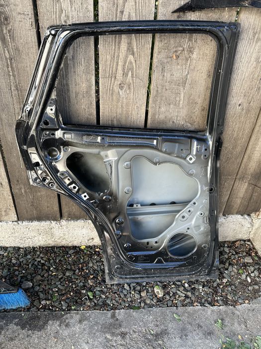 Ușă stânga spate mazda cx 5.cod:kb7w73010.