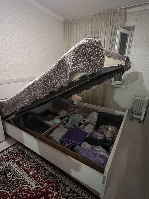 Спальный гарнитур сатылады саудасы бар