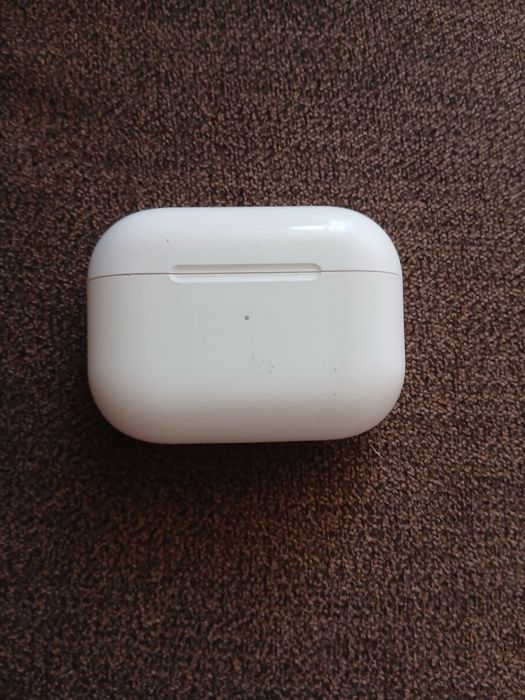 Airpods pro продам и airpods