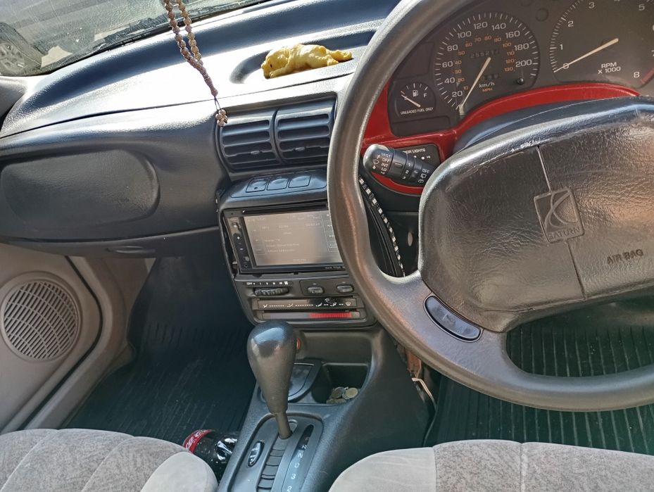 Продам машину Saturn