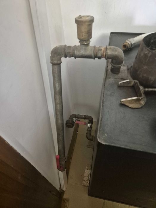 Камина на дърва с водна риза и помпа