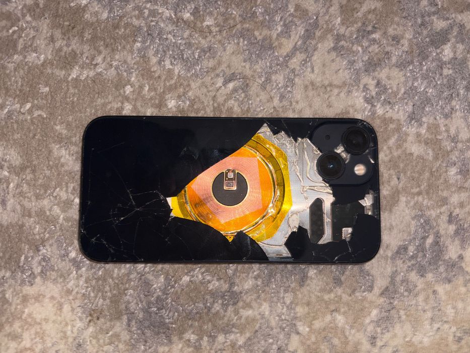 iPhone 13 на запчасти