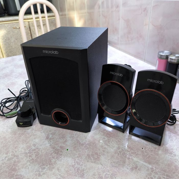 Акустическая система 2.1 Microlab M-111 — сабвуфер + 2 сателлита